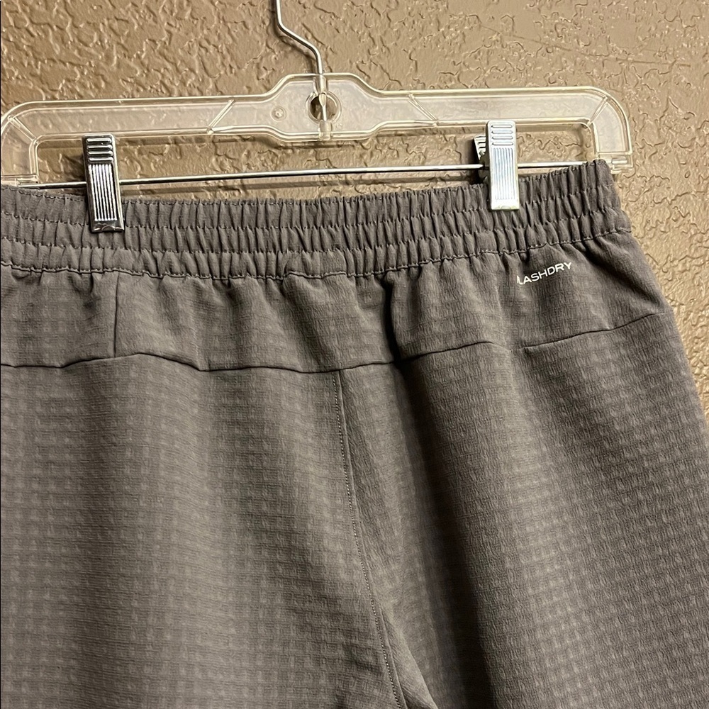 The North Face Men's Athletic Gray Shorts size S - Picture 2 of 12